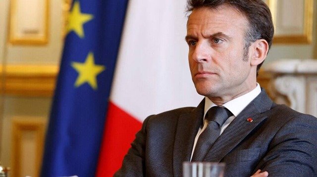 France orders hospitals to prepare for war